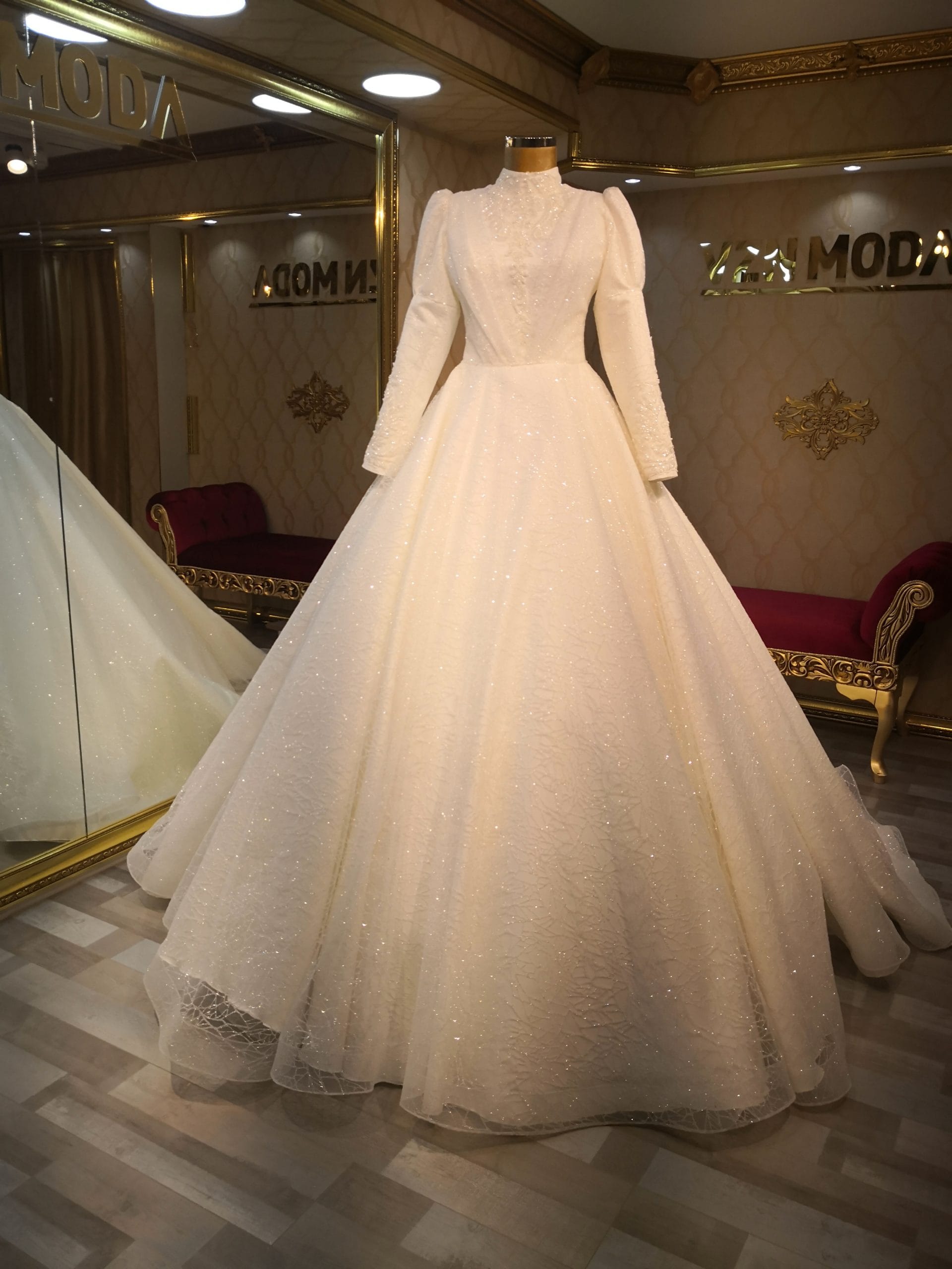 Firuze Model Simli Tesettür Gelinlik