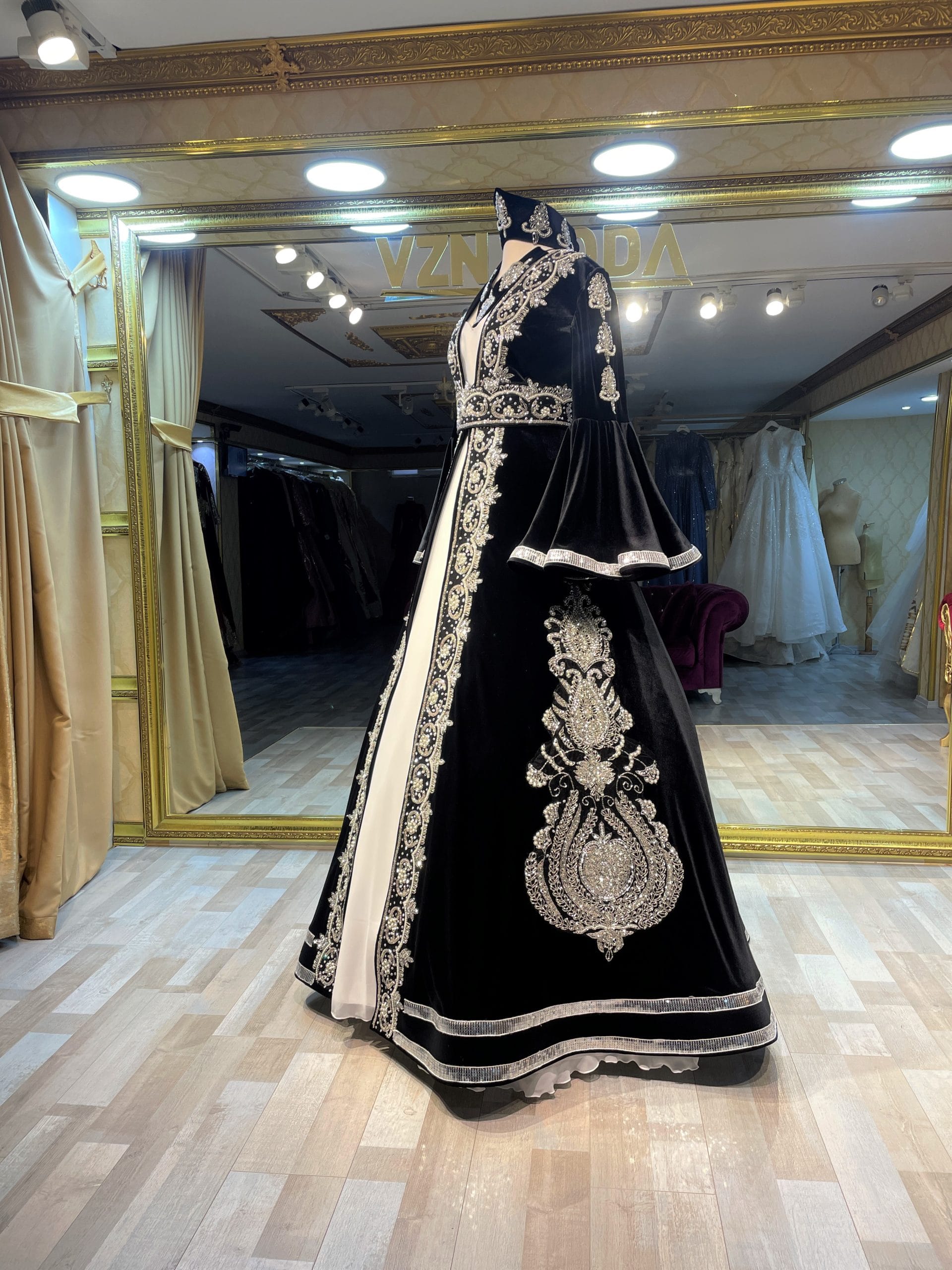 Nigar Siyah Kadife Kınalık Kaftan Bindallı - Görsel 2