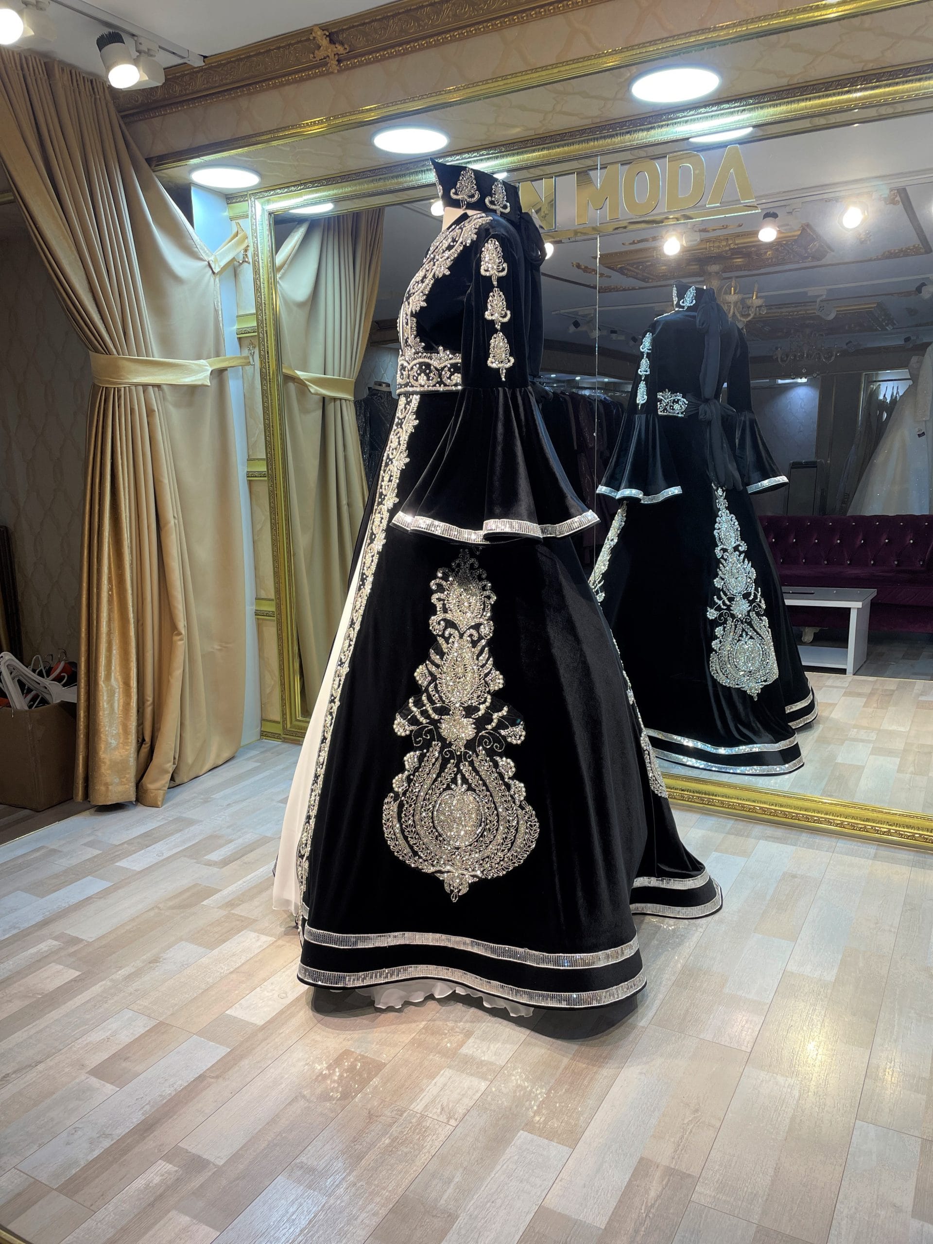 Nigar Siyah Kadife Kınalık Kaftan Bindallı - Görsel 4